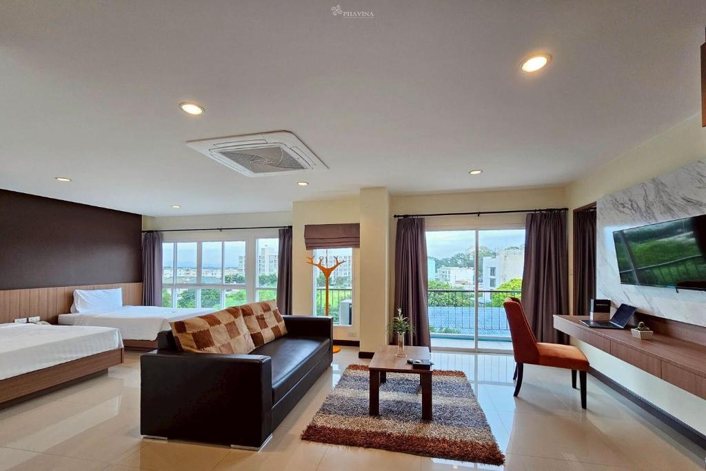 Phavina Hotel & Grand Boutique Rayong