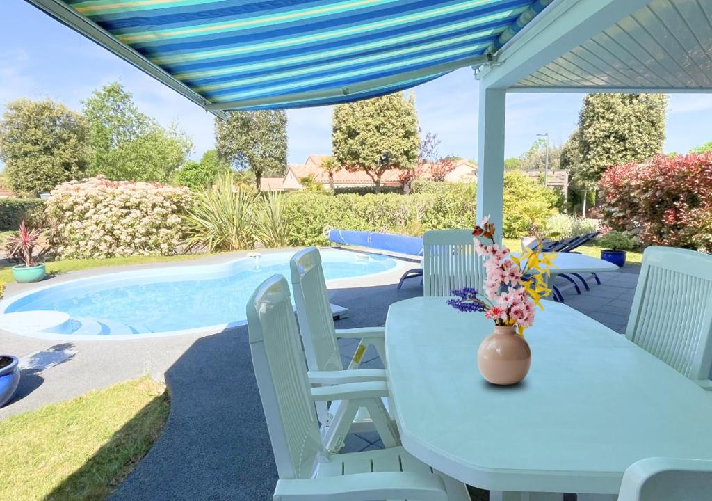 Villa Oasis - 3 chambres confortables - Piscine privée & Barbecue - 2
