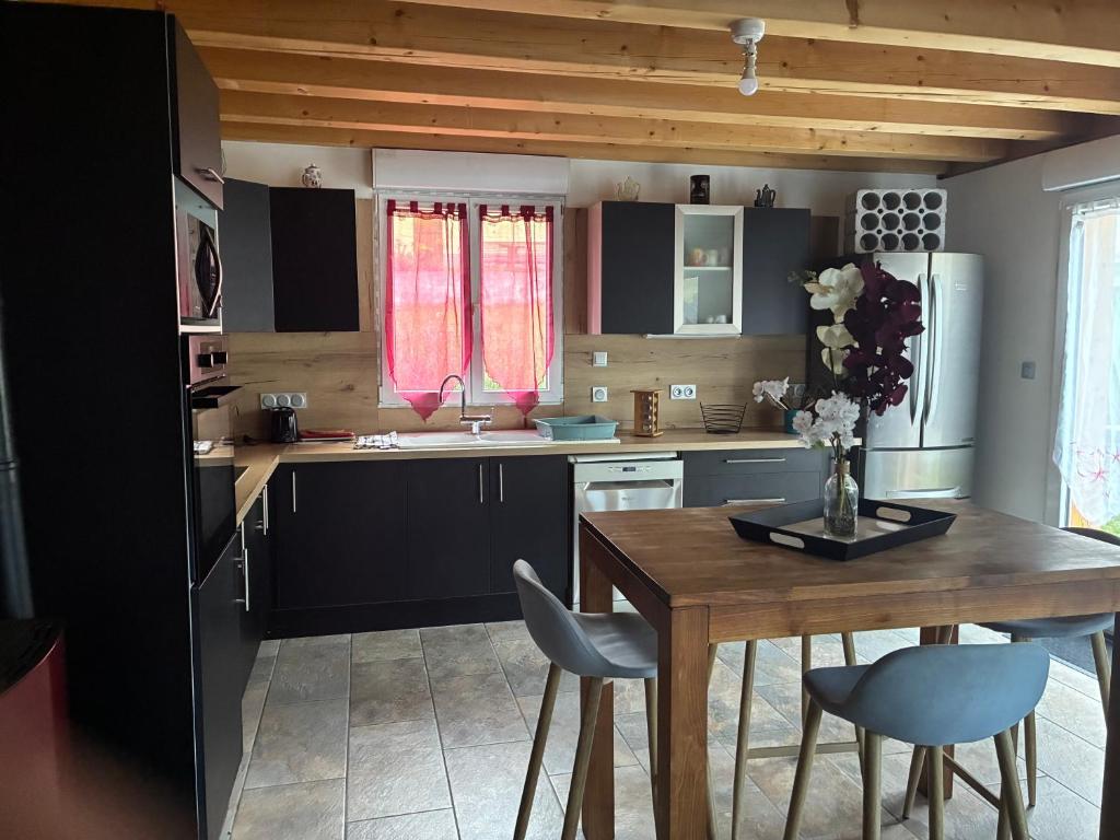 Chalet de montagne, très confortable, neuf - 3
