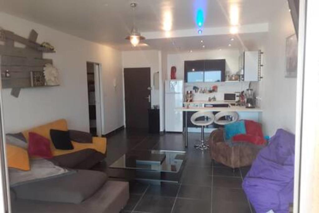 Appartement avec terrasse et parking à Ajaccio - 3