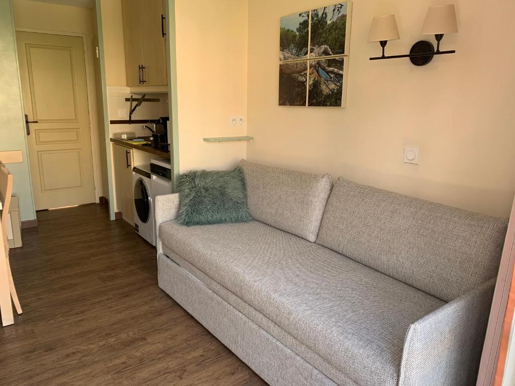 Cap Esterel 2 pièces Climatisé 4-5pers Piscines Parking Draps Wifi - 3