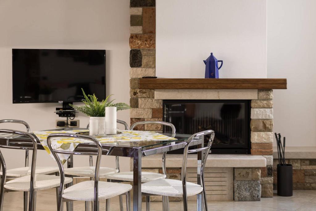 Albergo Diffuso Borgo Piovere, Noemi, 3-room Apartmen historic center - 2
