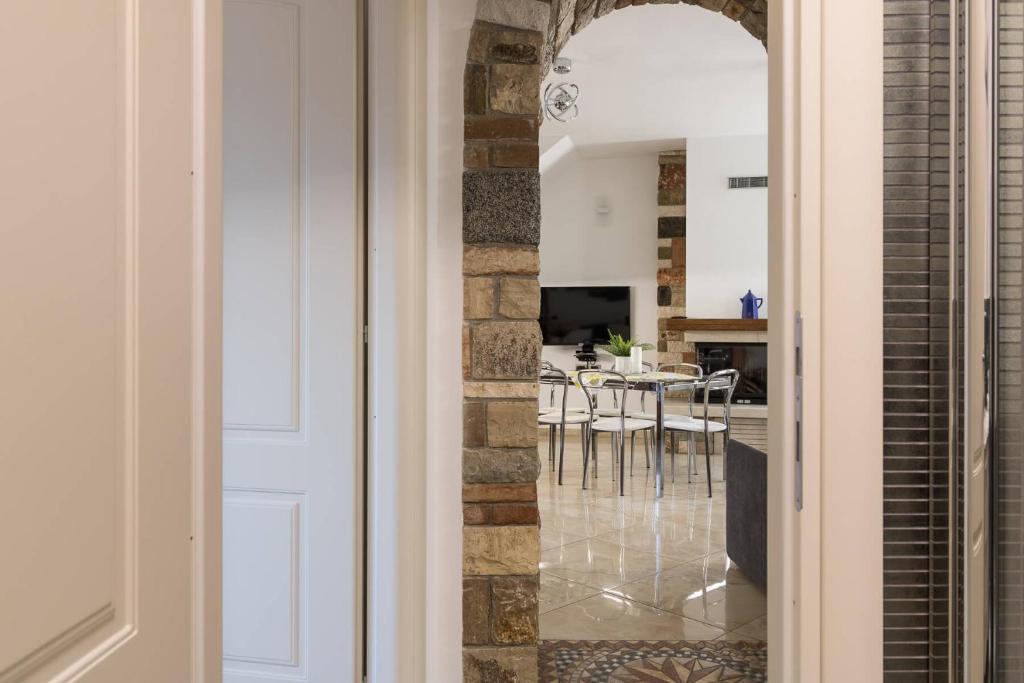 Albergo Diffuso Borgo Piovere, Noemi, 3-room Apartmen historic center - 3
