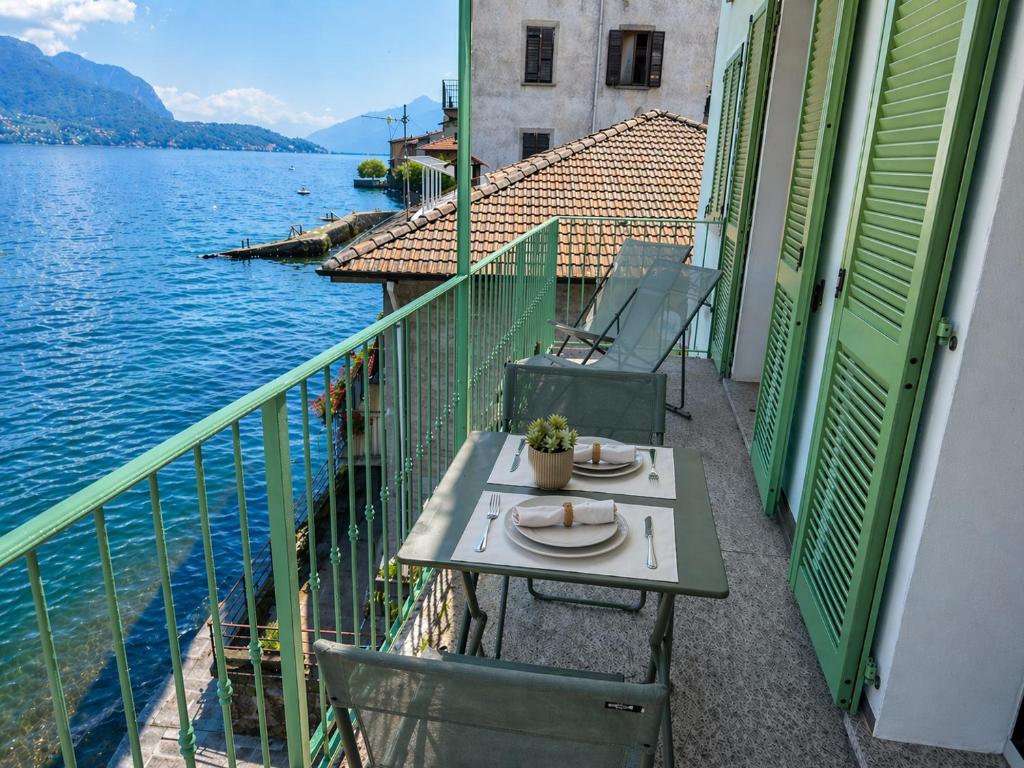 La Finestra sul Lago - 1