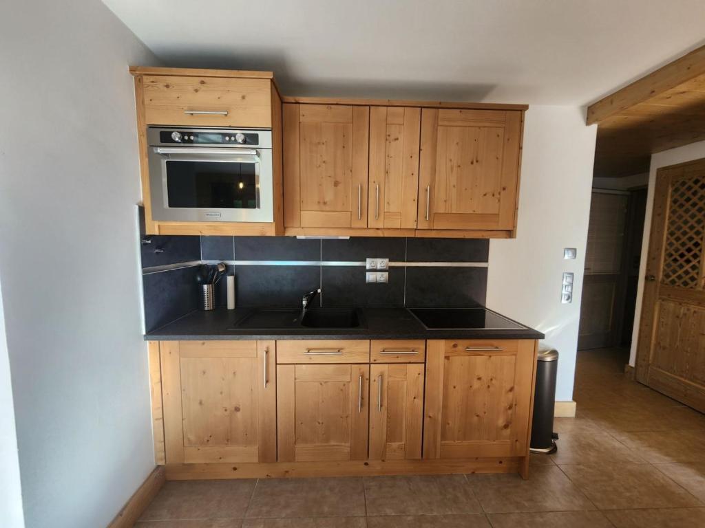 Charmant appartement 2 pièces avec terrasse et WIFI au centre de Samoëns - FR-1-629-93 - 3