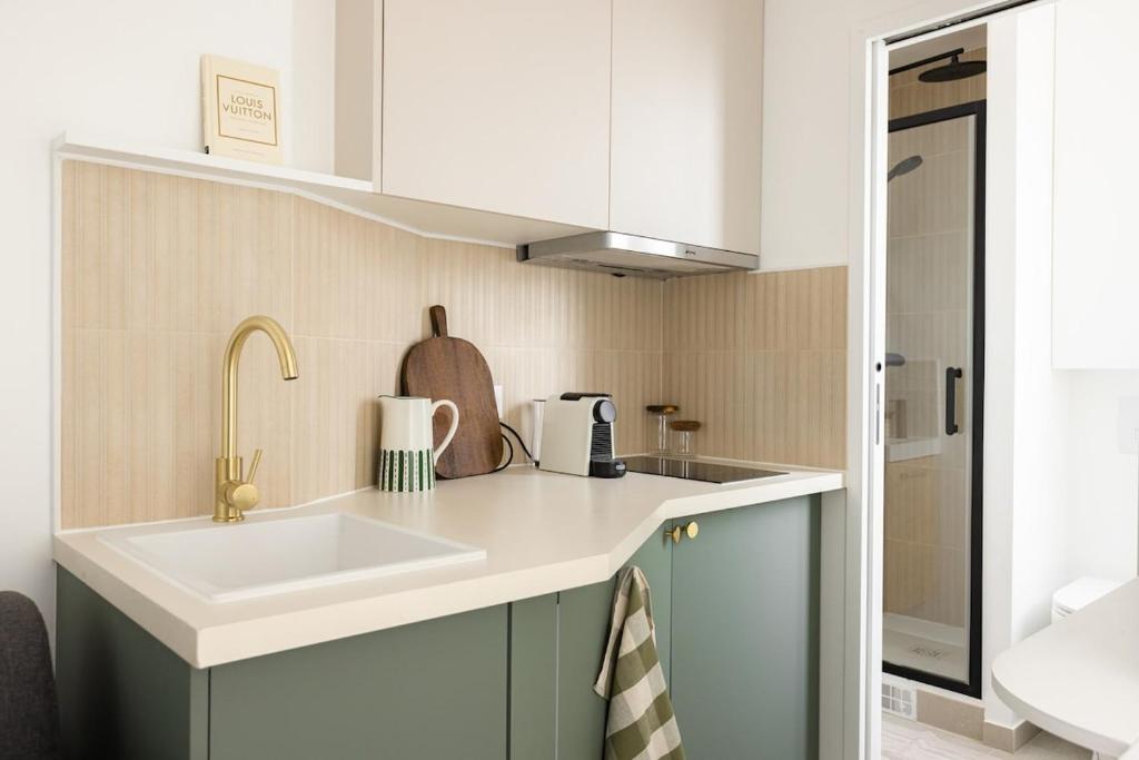 Charming Sorbier Studio - Eiffel Tower View - 5
