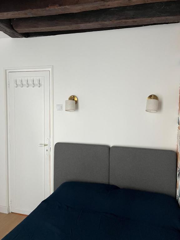 Heart of Paris, fully equipped, Louvre 5-minute walk - 4