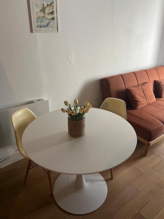Heart of Paris, fully equipped, Louvre 5-minute walk - 5