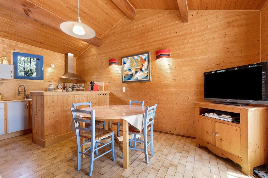 Petite Villa Mitoyenne Dans Pinède - 4