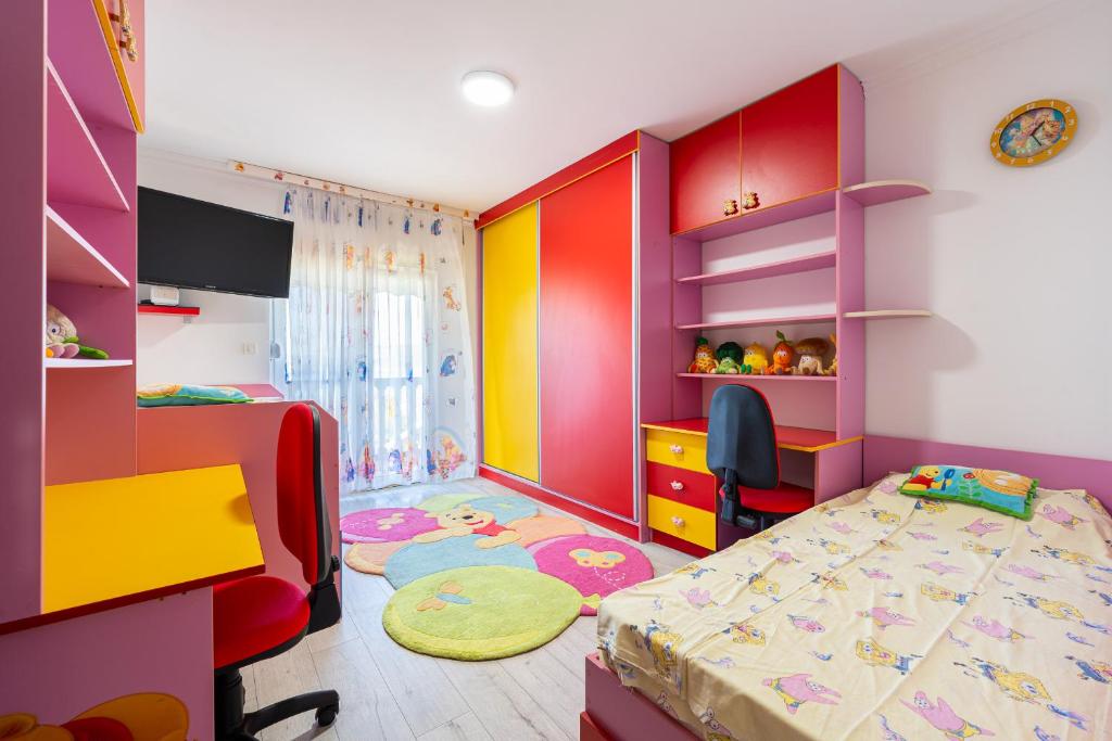 Azure View Apartment - 5