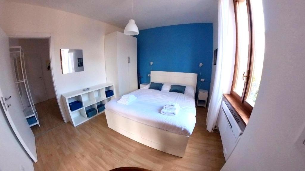 Ines Lake Garden - with private parking & garden - 2