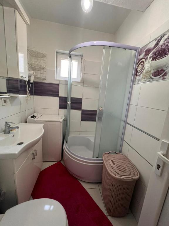 Cozy Trio Apartments Budva - 3