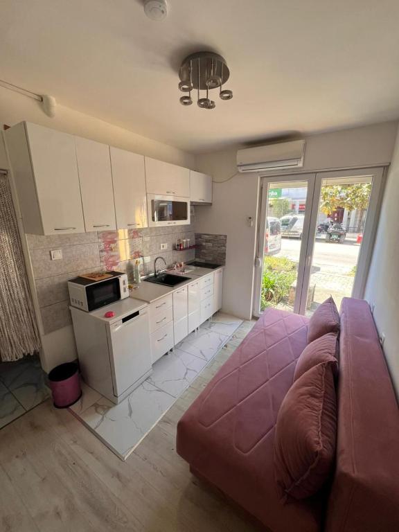 Cozy Trio Apartments Budva - 4