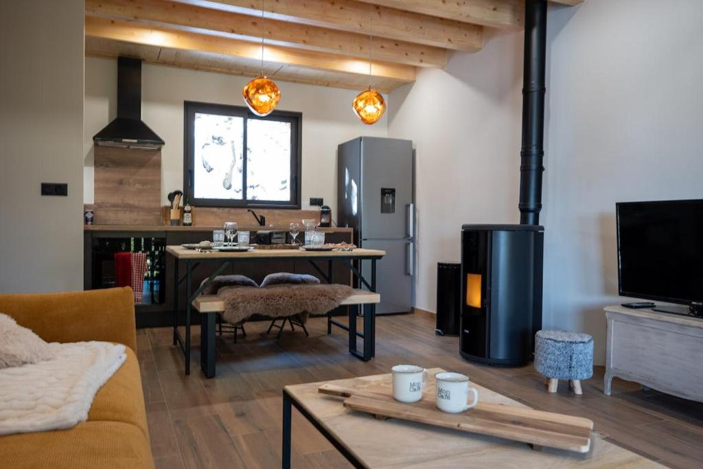 Le Chalet Enchanté 10 personnes Les Angles - 2