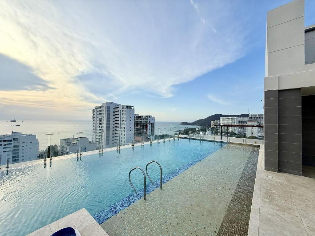 2 Dormitorios, terraza y vista al mar Caribe - 2