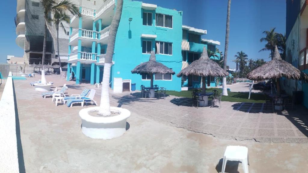 Hacienda Blue Bay - 3