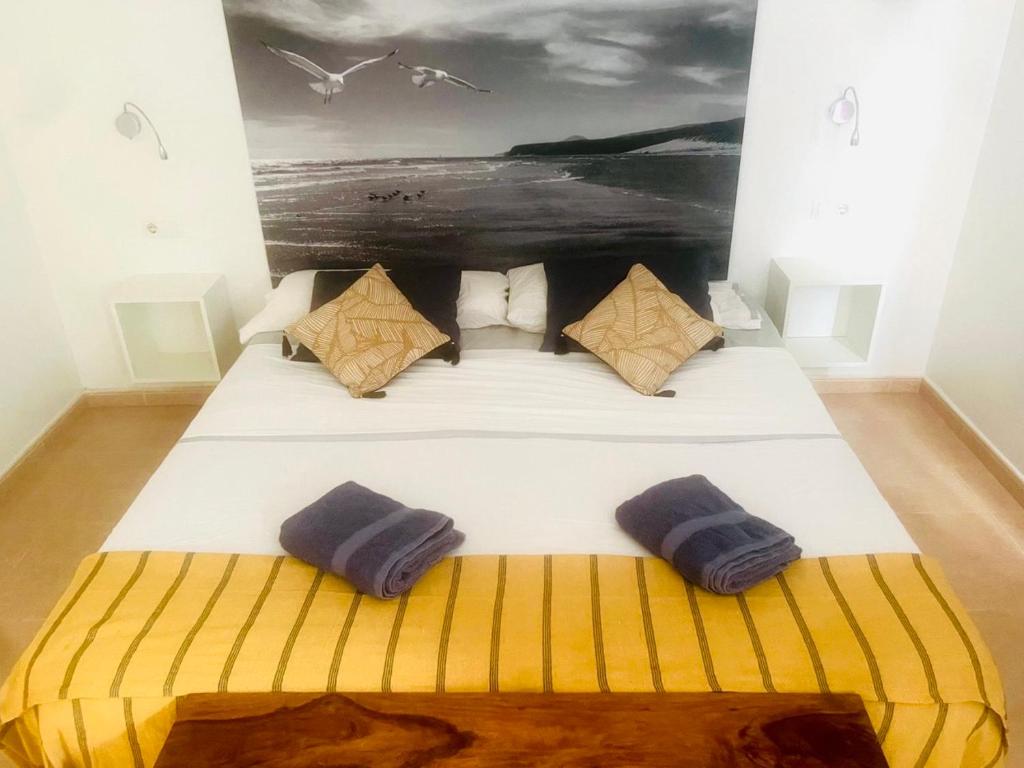 Island office with high speed internet & terrace - 3
