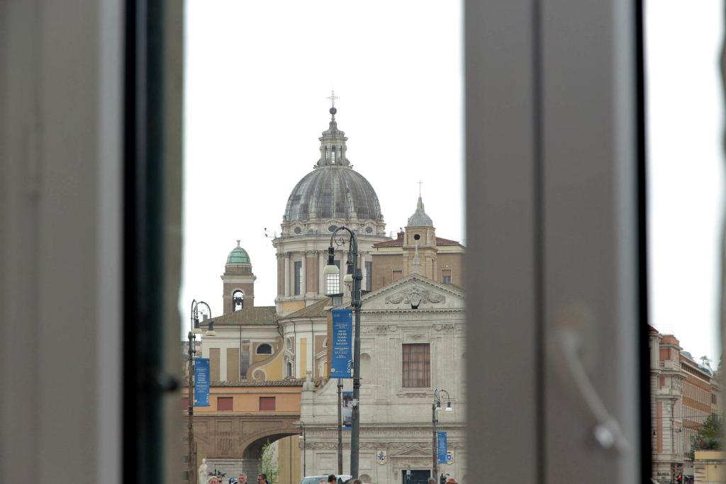 Cavour 2 bedrooms apartment - 4