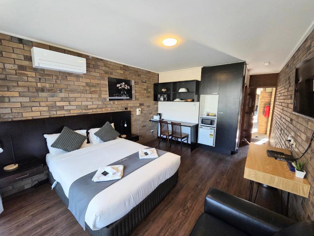 ホームステッド モーター イン アンド アパートメンツ (Homestead Motor Inn and Apartments)