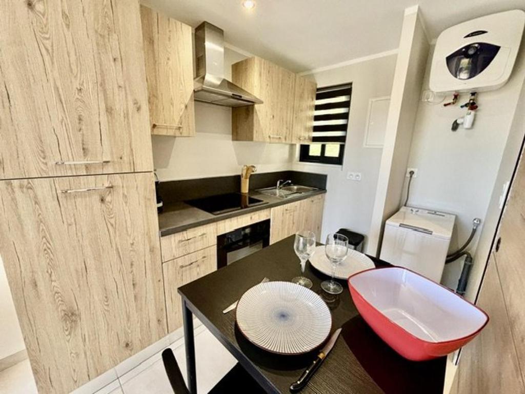 Studio cosy au cœur du Lavandou - FR-1-816-42 - 2