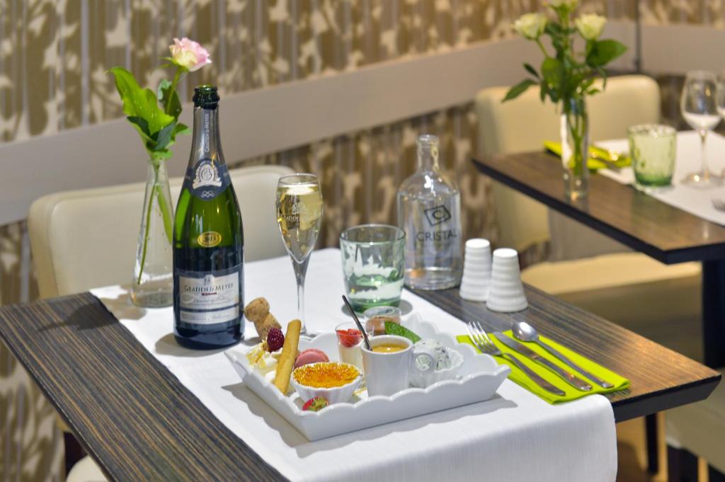 Cristal Hotel Restaurant photo