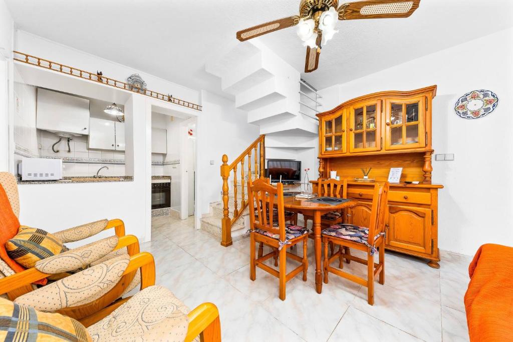 The lemon tree house - 2