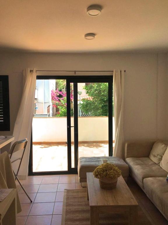 Apartamento centrico y terraza grande - 4
