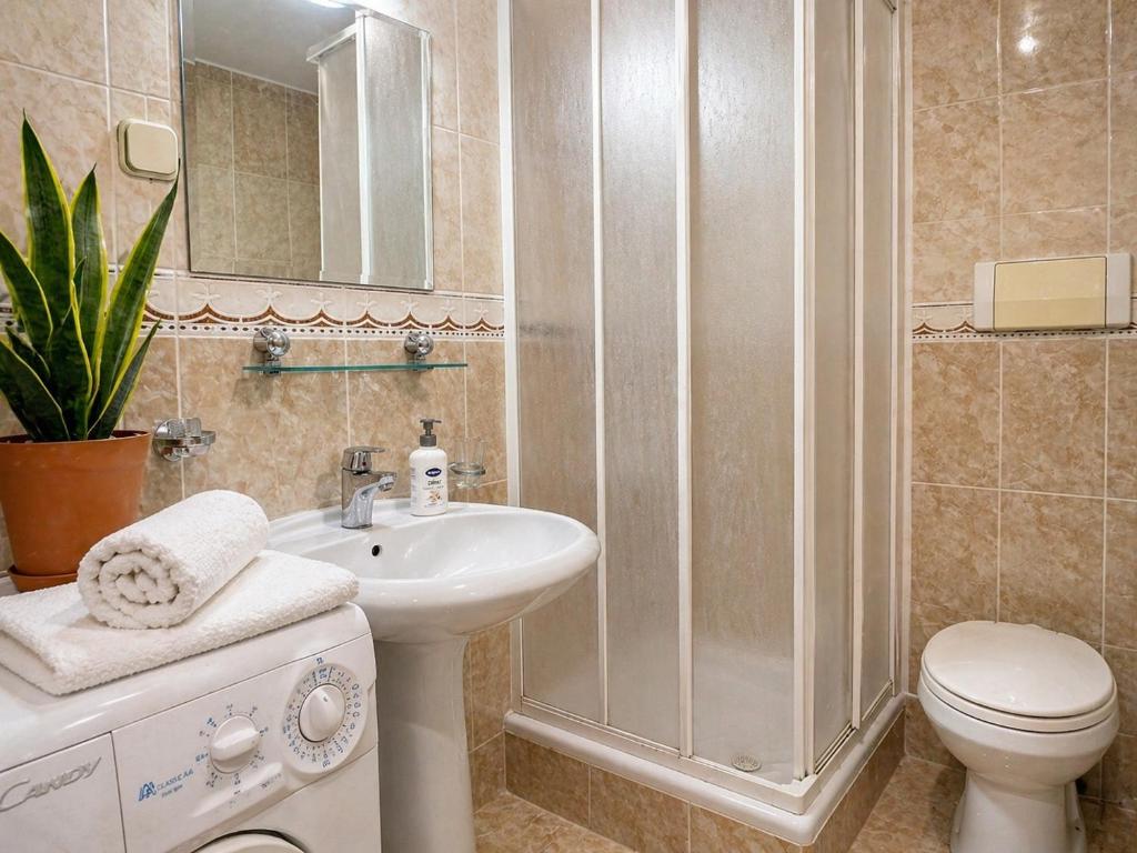 Panoramic Sea and City View Apartment with Terrace Budva - 3