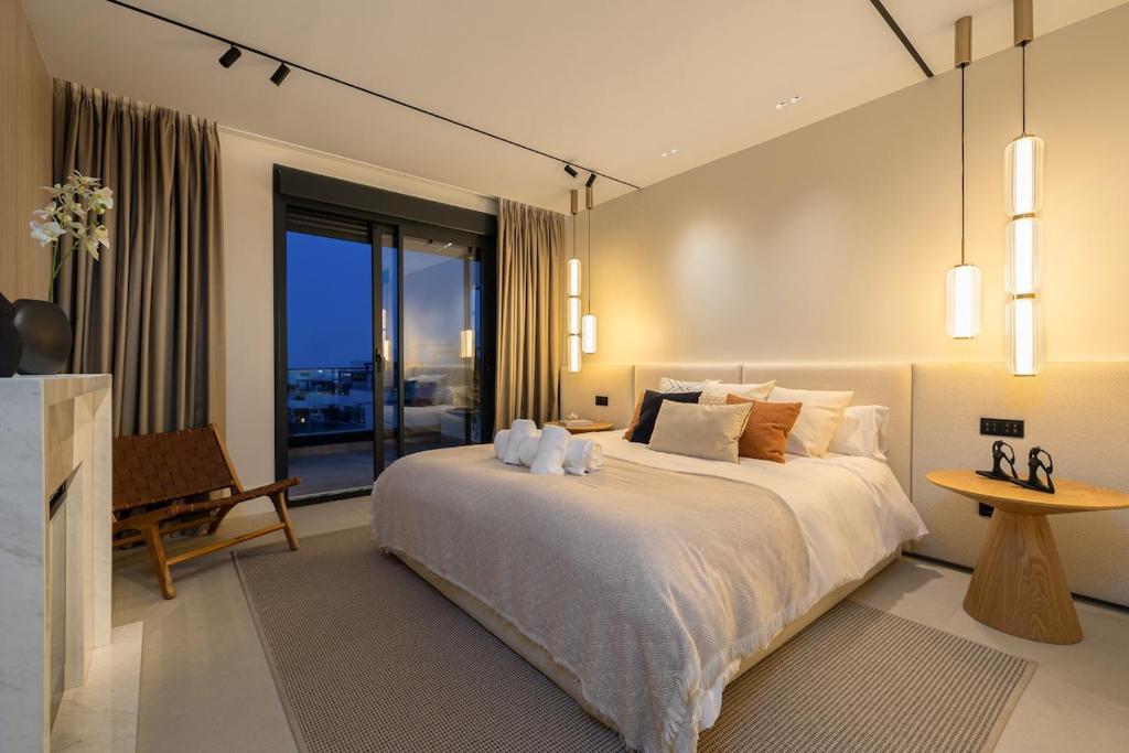 Luxury Penthouse with Jacuzzi, Sea View and Gym - 5