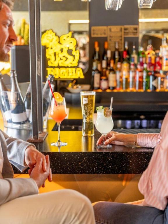 Bar/lounge