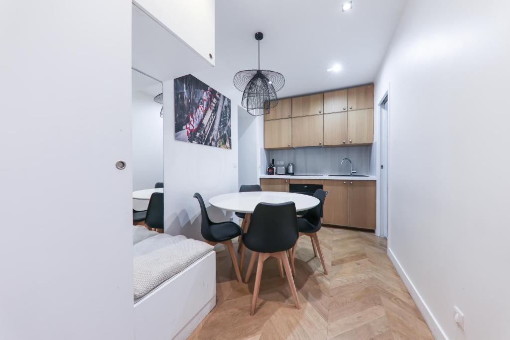 4-Star Apartment for 4, 10 mn from Champs-Élysées - 5