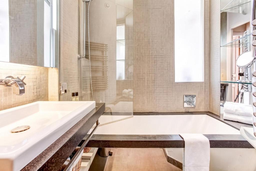 GuestReady - Spacious stay near Champs-Elysées - 5