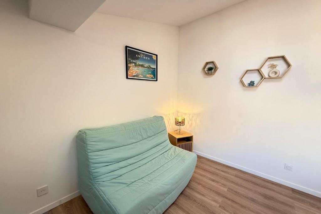 Viel Antibes - studio rénové & plein de charme - 3