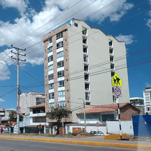 Departamento centrico costado del Moll Real Plaza - 3