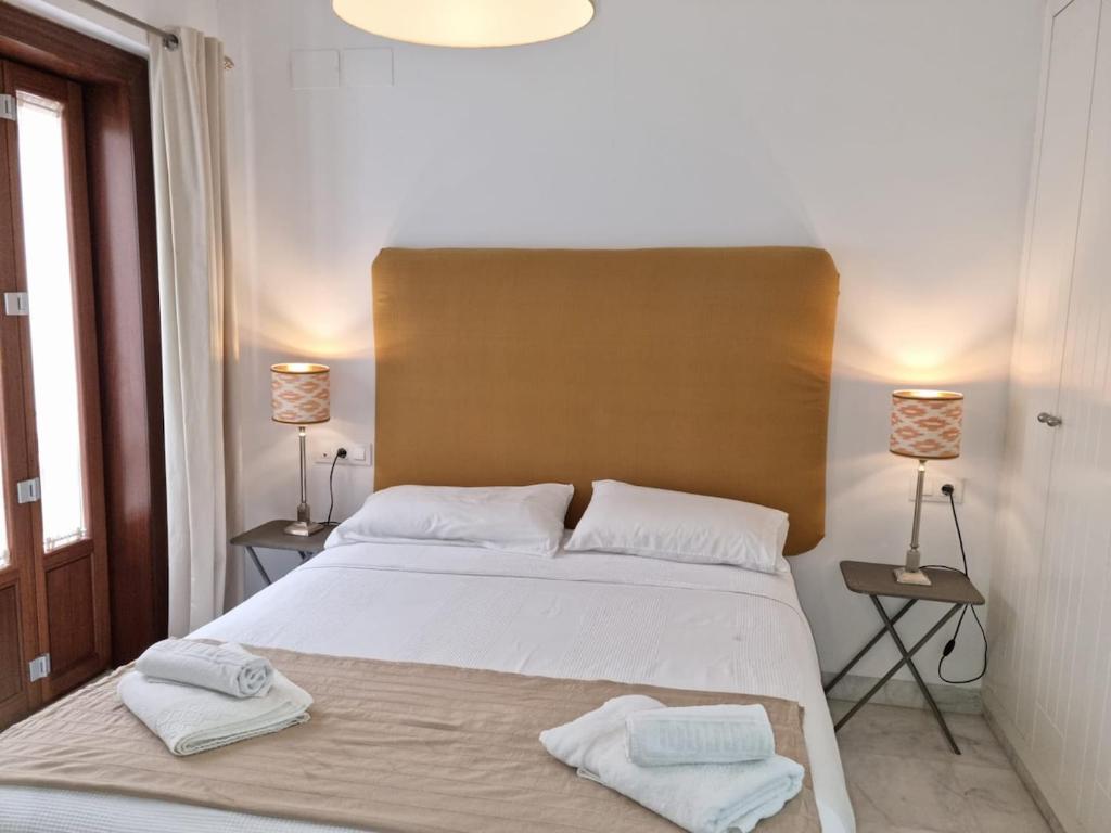 Apartamento Premium con Terraza Privada en la Mejor Zona de Sevilla - 2