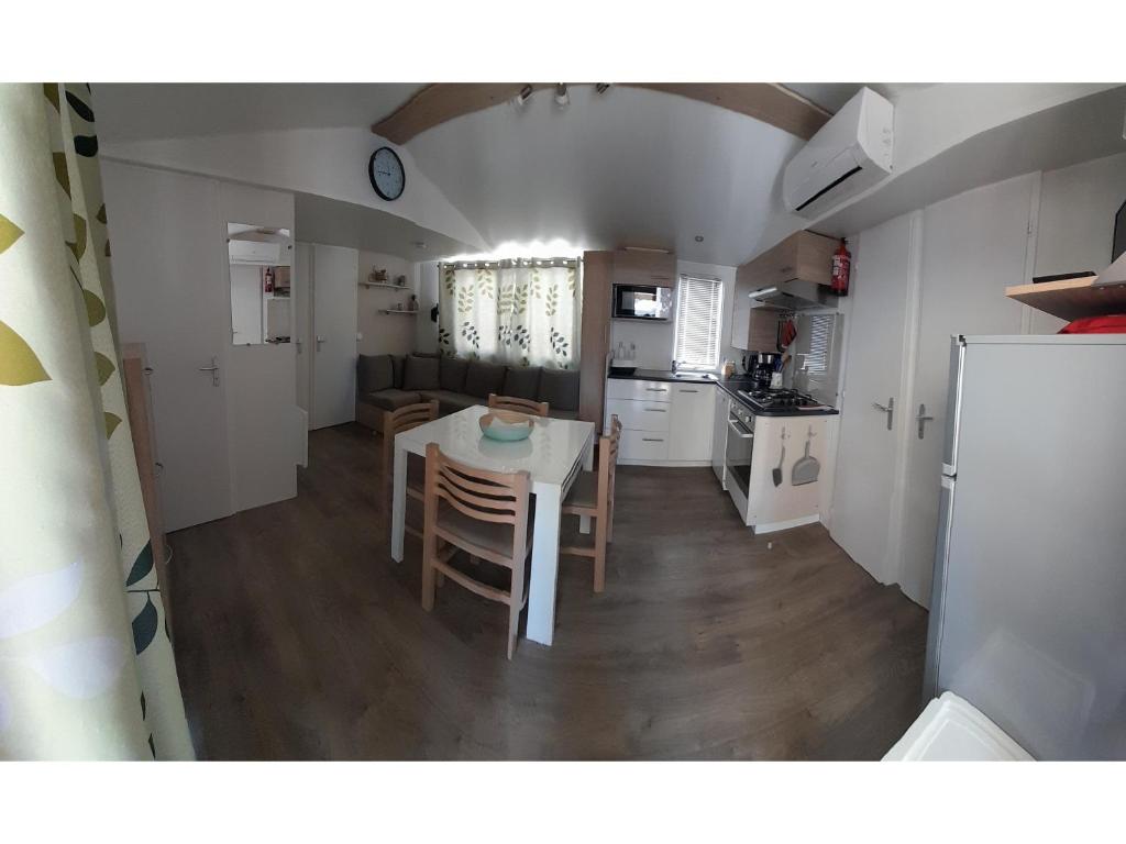 Mobil-home - Clim, TV, LV, LL - Camping LES SABLES DU MIDI 4 étoiles - MH-A030 - 4