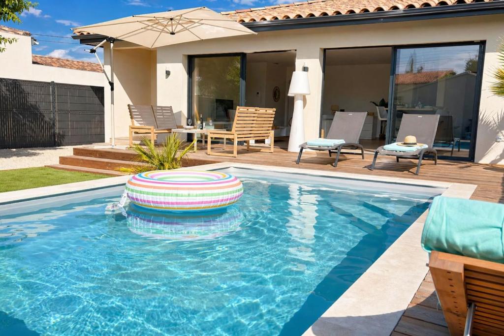 Villa Serenity Private Pool Walking Distance to the city center - 4