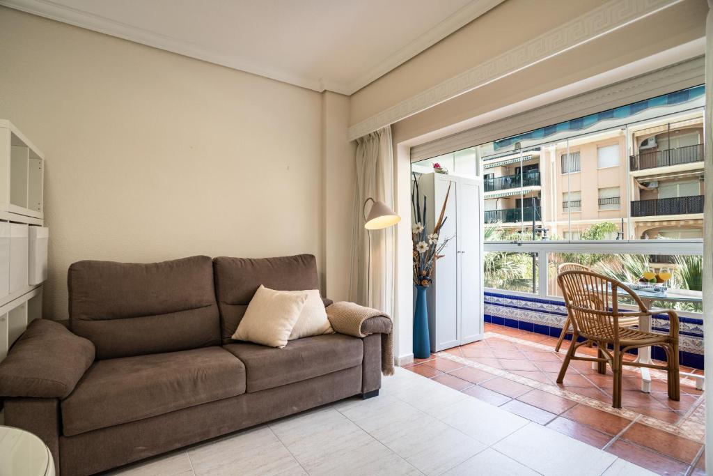 Pyr estudio con parking y piscina todo el año by Sur Suites - 5