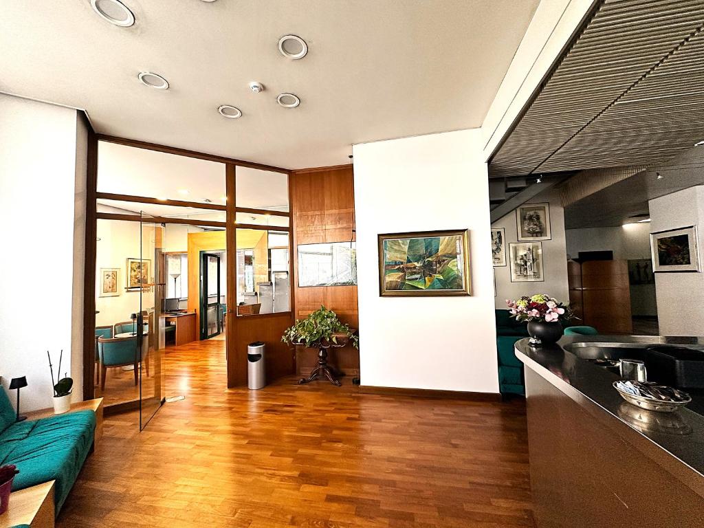 Hotel Cristallo - 3