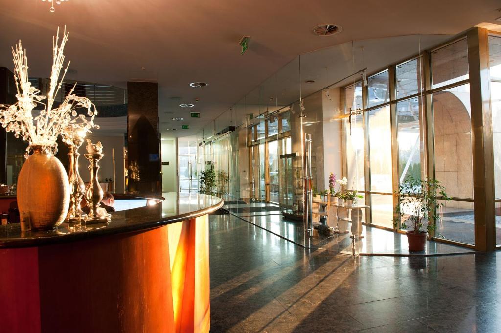 Hotel Amadeus photo
