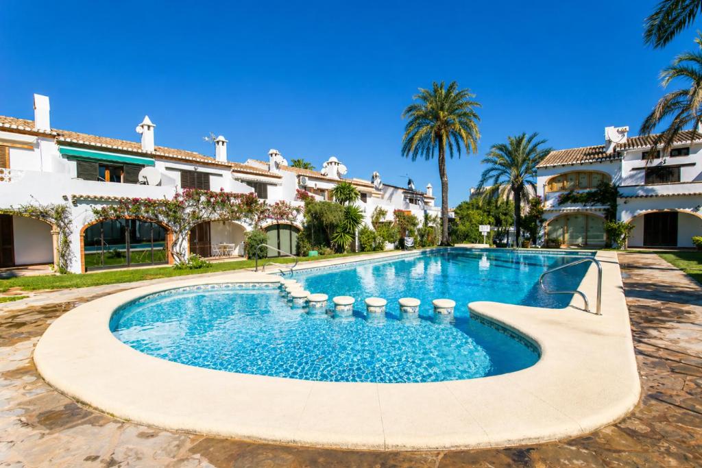Apartamento Sol de Denia, dúplex con piscina y terraza cerca de la playa de la Marineta Casiana by Family Homes Rentals - 2