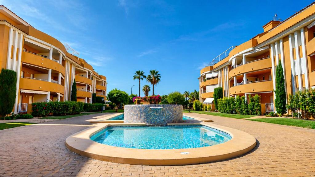 Apartamento Sergi en Denia con terraza, parking y piscina a 150m de la playa by Family Homes - 2