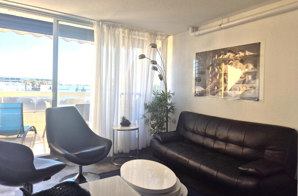 Studio AZUR - HELIOPOLIS E107 - 1
