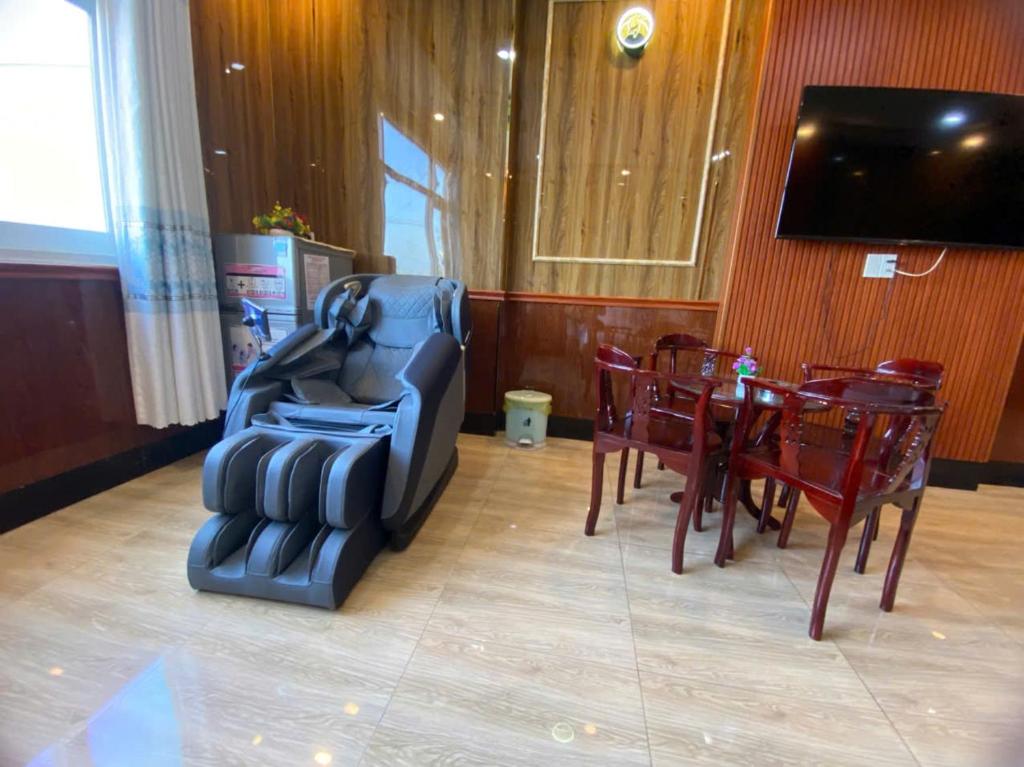 Khách Sạn Sapphire Gò Công
