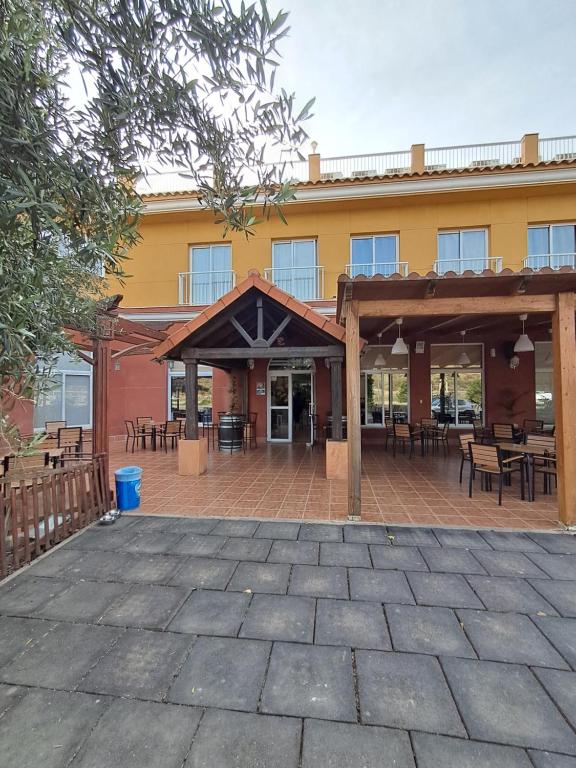 Hotel venta de Tébar - 1