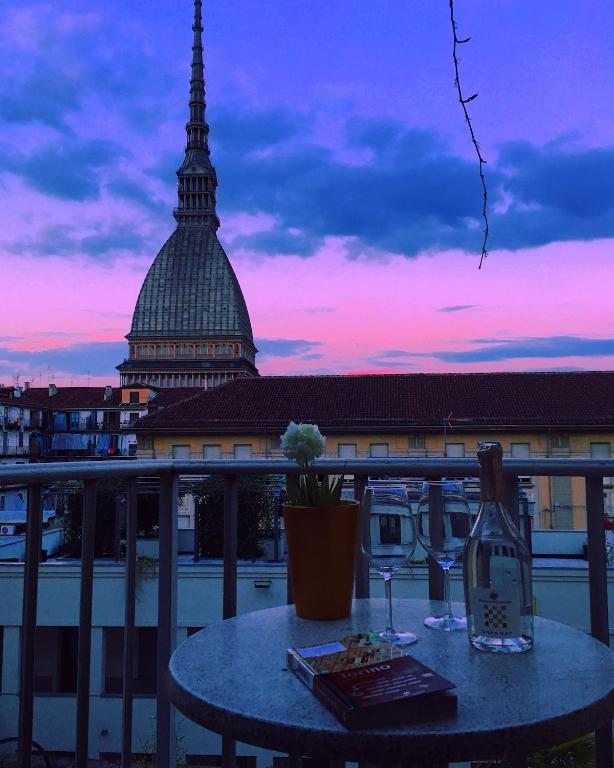 Lovely and Panoramic Suite in the Heart of Turin - 1
