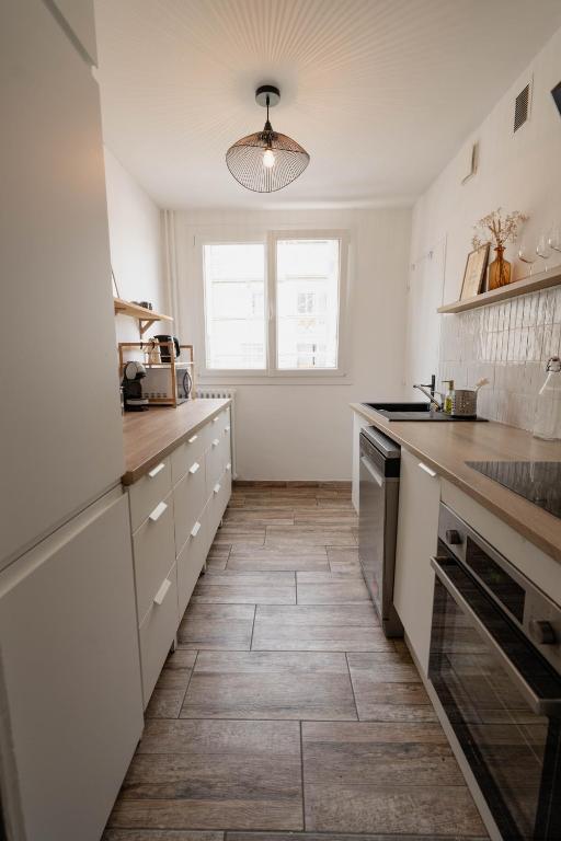 T3 lumineux avec balcon et parking, 6 pers, Procé - 4