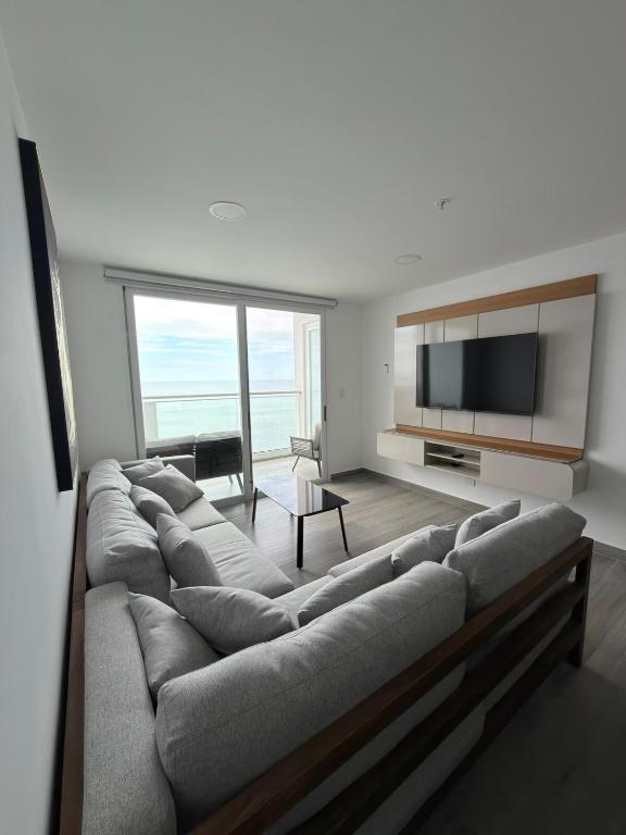 Sunset Luxury Penthouse - Ocean Club - 1