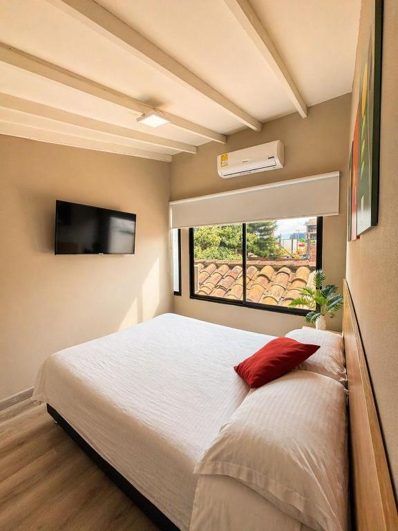 PROVENZA Poblado Apartamento para 4 personas M302 By Roots Rentals - 2