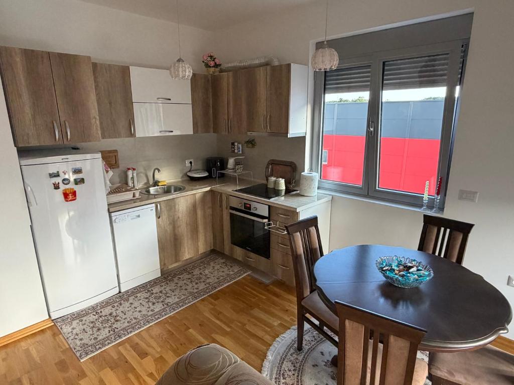 Modern Apartment with Terrace and Parking Ulcinj - 3